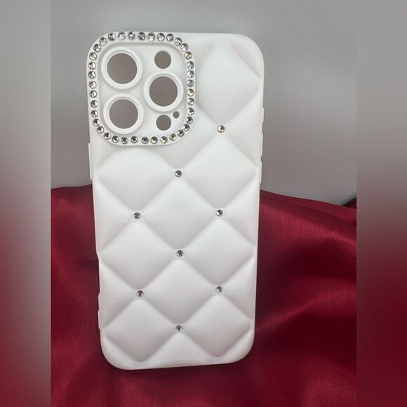 Elegant White Quilted iPhone 16 Pro Max Case - Picture 7 of 7